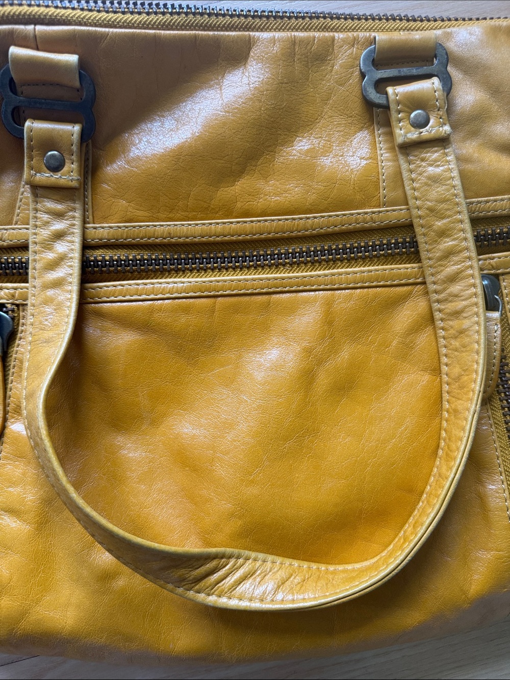 Latico Leather Shoulder Bag Butter Yellow Slouchy Multi Zip Pocket Purse - Picture 16 of 16